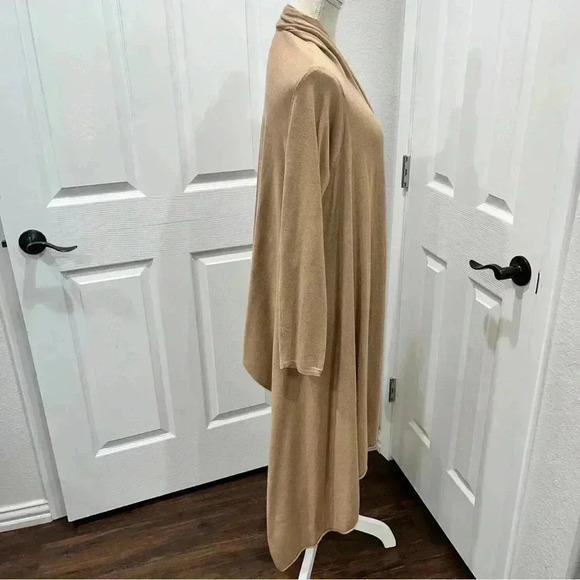 Cable & Gauge tan, open front, shark bite hem, long, cardigan - Picture 5 of 6